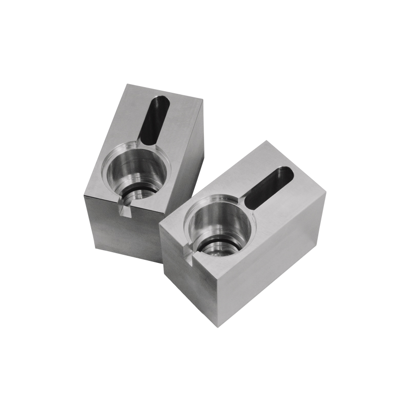 Female socket
